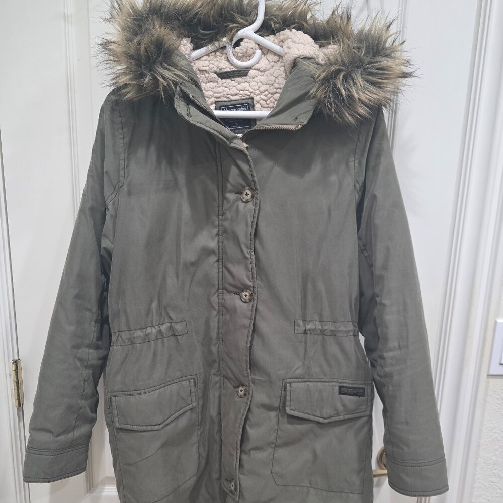 Abercrombie & Fitch Olive Green Faux Fur Hood Military Jacket Size M